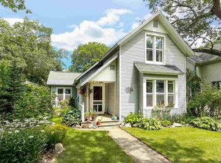 723 Washington St, Traverse City, MI 49686