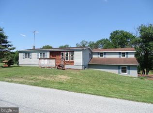 296 Jackson Square Rd, Thomasville, PA 17364