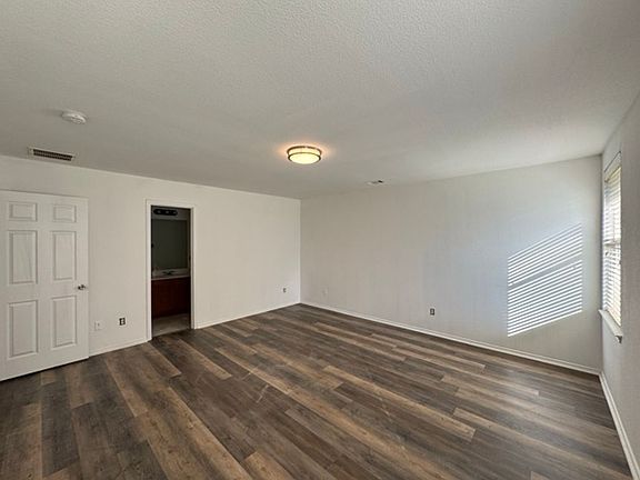 5th image of 10665 Midway Dr