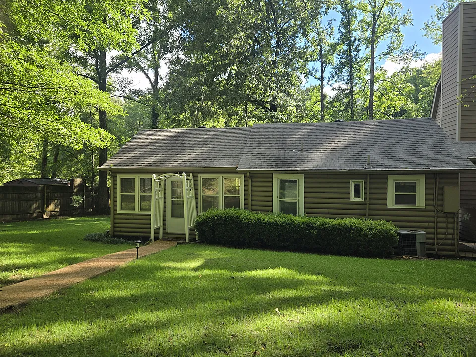 11117 Holly Dr