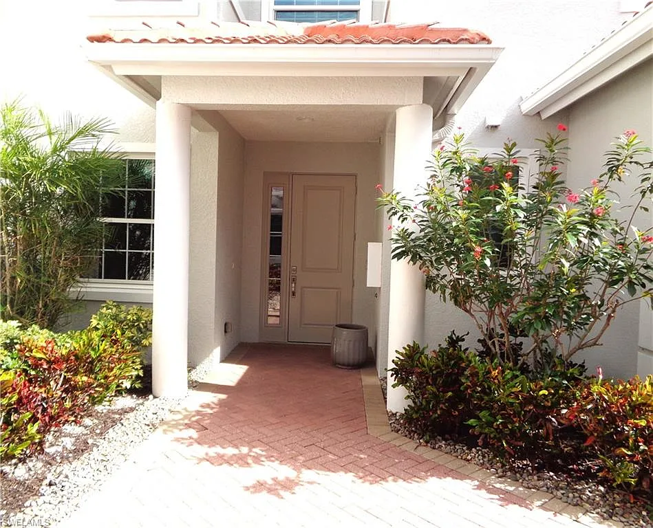 2 bed, 2.0 bath, 2050 sqft, $3,700 — Photo 1