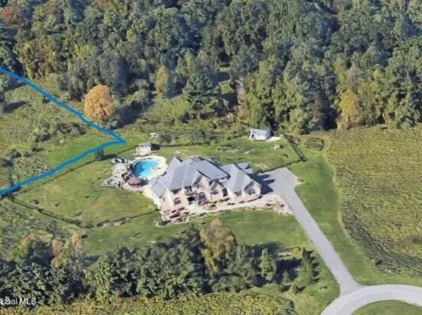 38 Capricorn Lane, Delmar, NY 12054