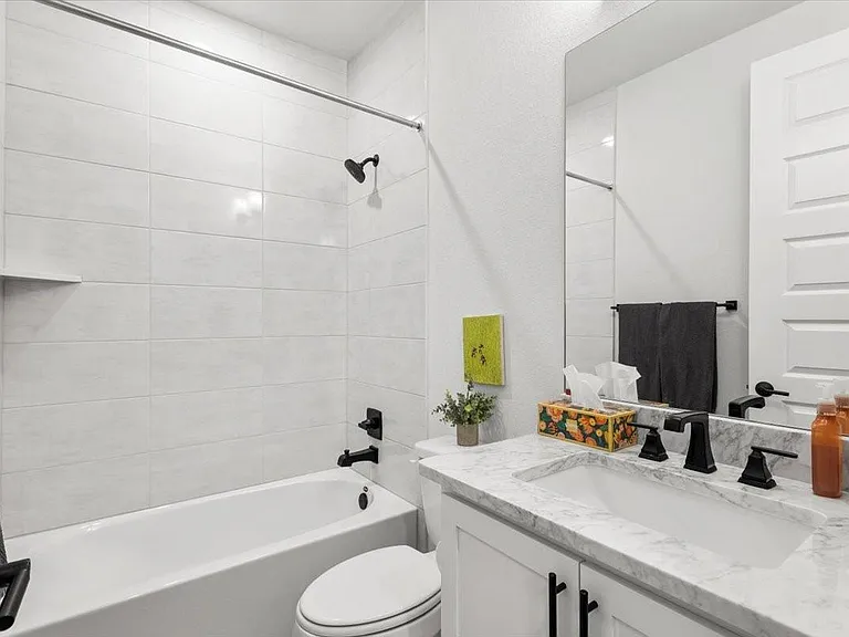 8201 Donnie Junction Way — Photo 18