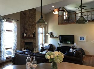 5107 33rd St, Kenosha, WI 53144