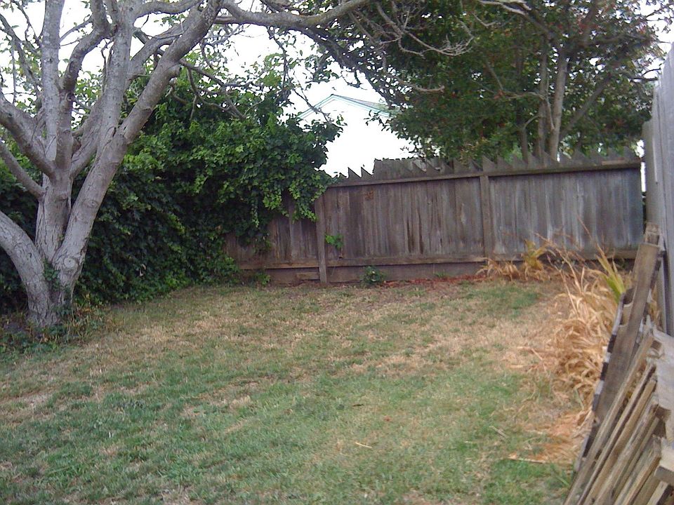 21B Private back yard