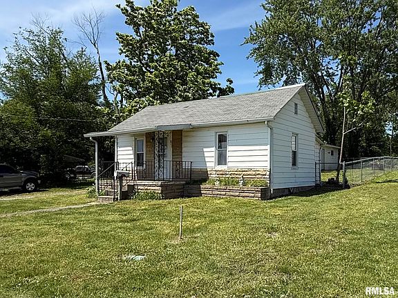 2nd image of 620 Largent St