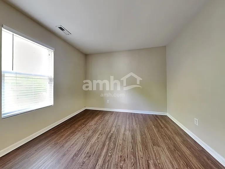 5432 Wyalong Dr — Photo 15