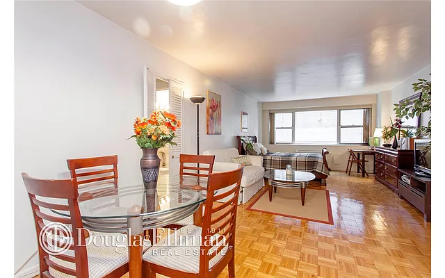 Rented by Douglas Elliman | media 47