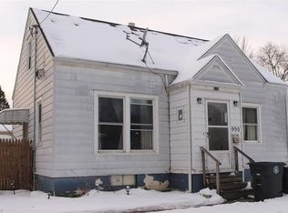 990 Aberdeen St, Akron, OH 44310