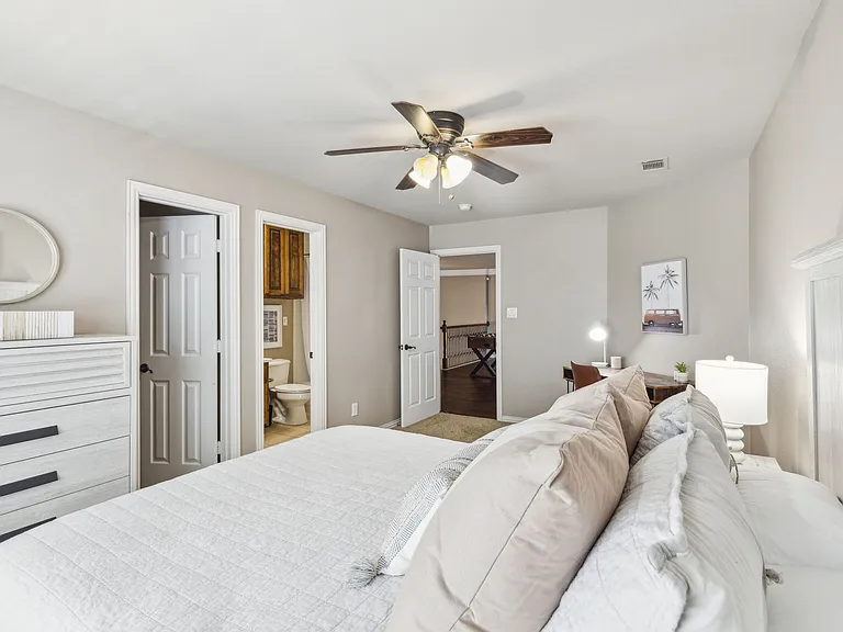 2304 Miller Ct — Photo 15