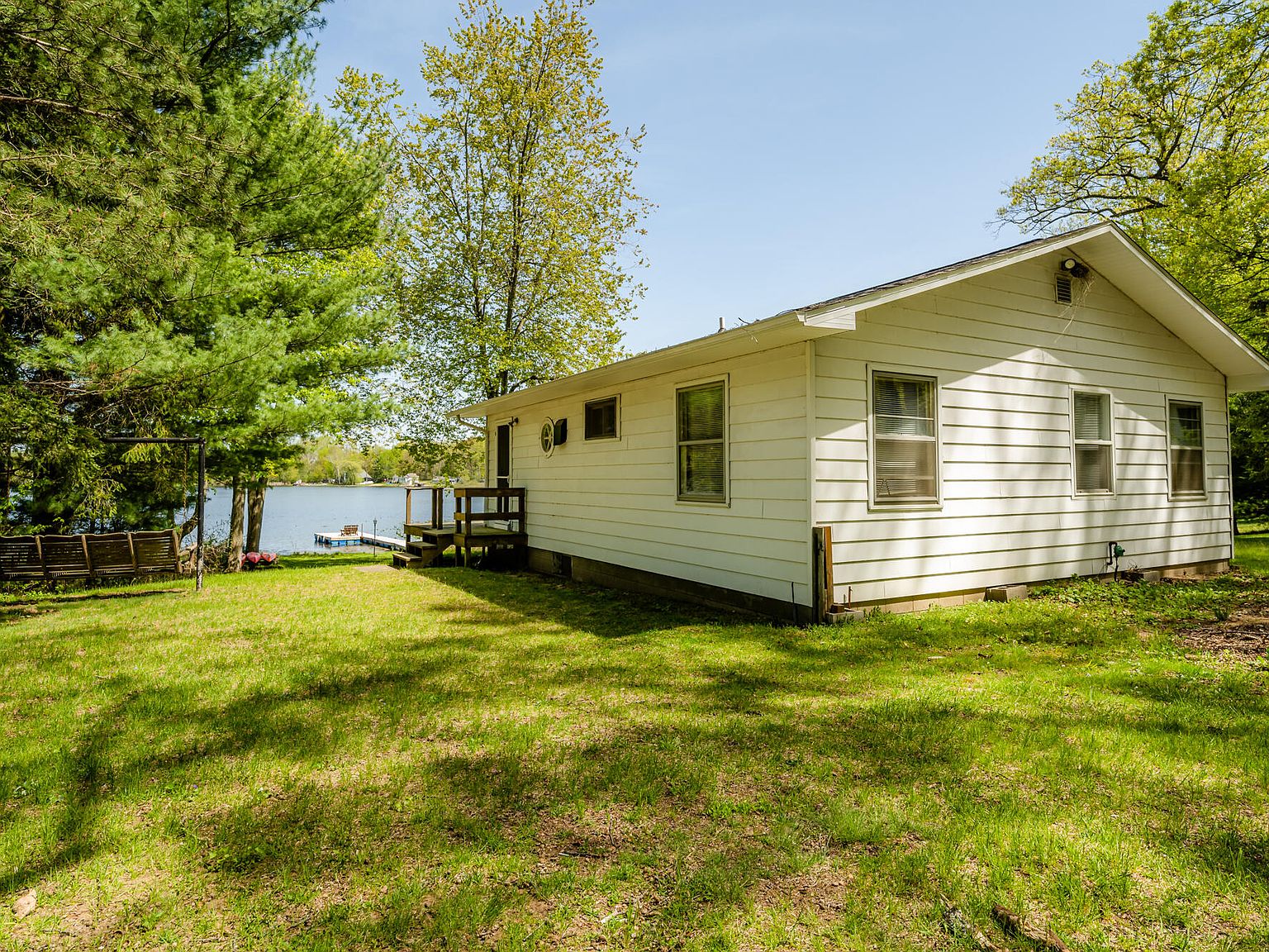 52755 Bay Dr, Grand Junction, MI 49056 Zillow