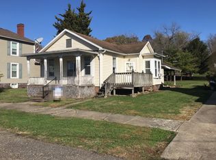 226 4th St, Beverly, OH 45744