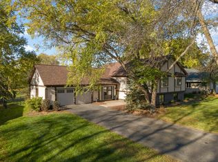 14315 Wedgeway Ct, Eden Prairie, MN 55346