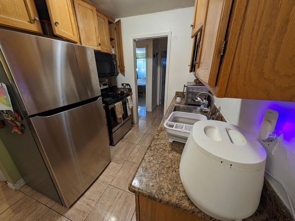 4267 44th St APT 7