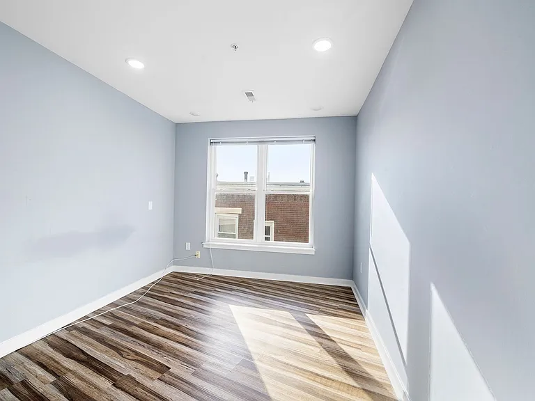 1352 N 27th St - DPD 4676 Pyramid — Photo 23