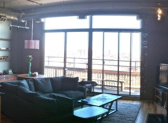 2nd image of 2735 W Armitage Ave #501