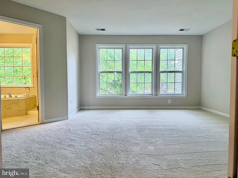 15519 Exmore Ct — Photo 13