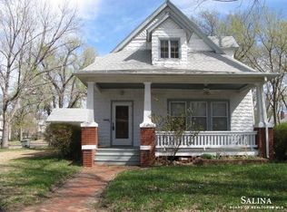 127 Baker St, Salina, KS 67401