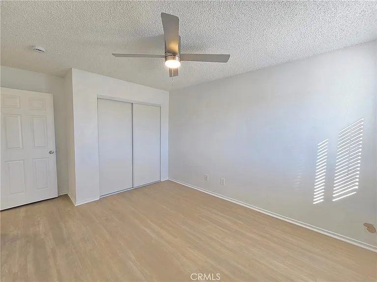 8249 Catalpa Ave #A — Photo 12