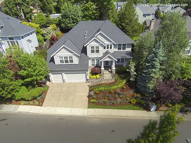 2nd image of 10559 NW Tudor Ln