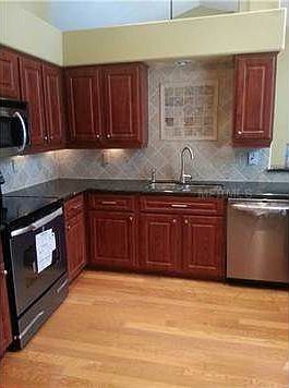 4th image of 14517 Thornfield Ct