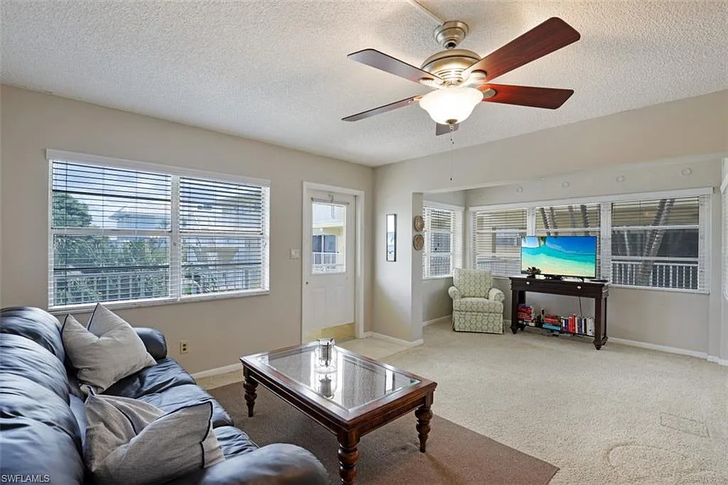 2 bed, 2.0 bath, 1008 sqft, $4,500 — Photo 1