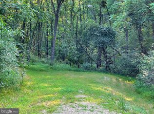 Tupelo Loop, Springfield, WV 26763