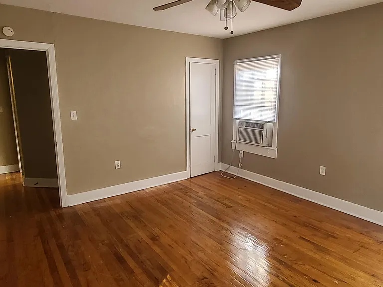327 Decelle St #B — Photo 27