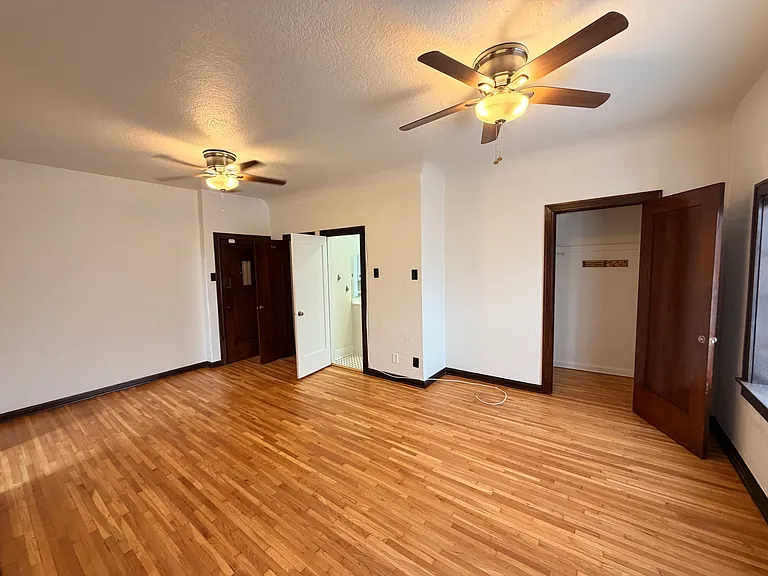 126 W Whiting Ave #7 — Photo 5
