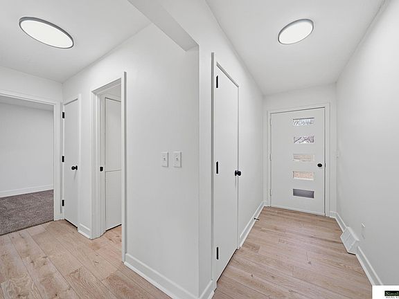 5th image of 3330 Gott Cir