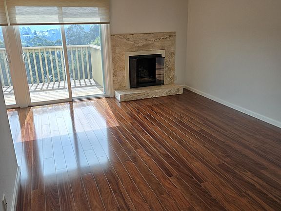 Large Living room with gas fireplace