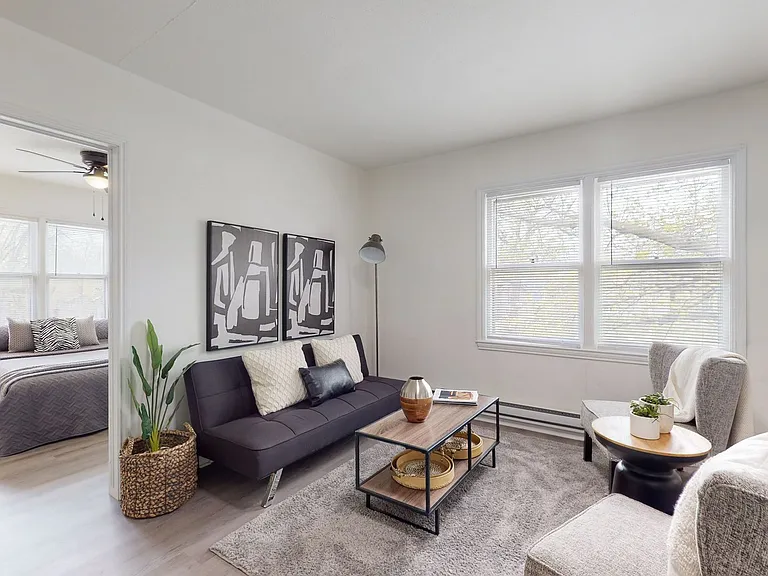2650 Cottage Grove Ave — Photo 8