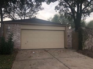 16110 Ridgegreen Dr, Houston, TX 77082