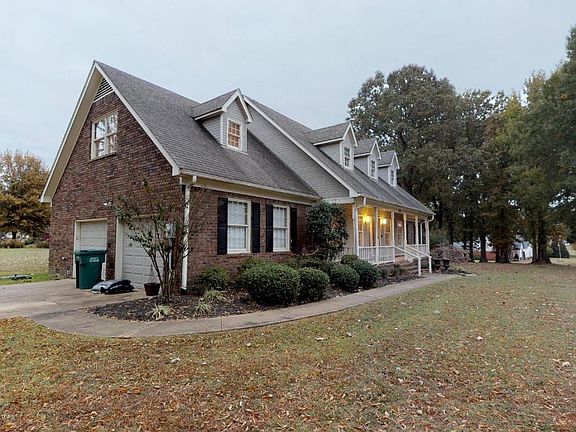 2nd image of 3615 Summerwood Ln
