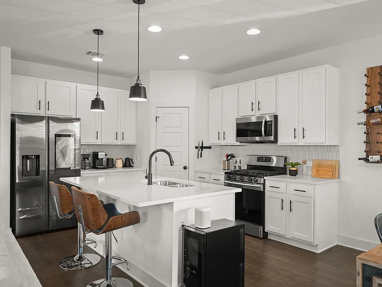 5160 N A W Grimes Blvd #125 — Photo 7