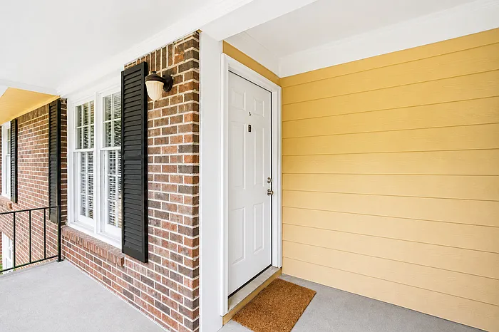 886 Martin Heights Dr NW #B — Photo 2