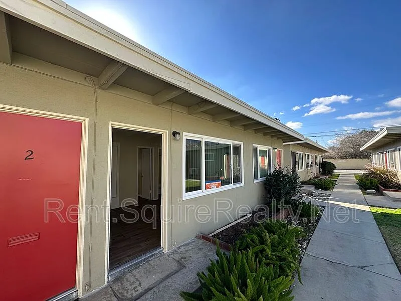 1015 N Azusa Ave #3