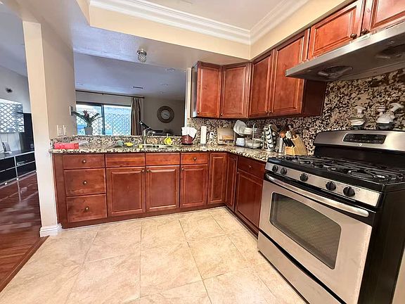 4th image of 104 N Wilson Ave APT 7