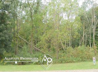 2296 S State Rd, Davison, MI 48423