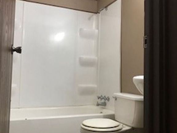 3rd image of 1202 S 12th Ave APT 1204-4