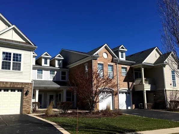 1390 Scarboro Rd #1104, Schaumburg, IL 60193