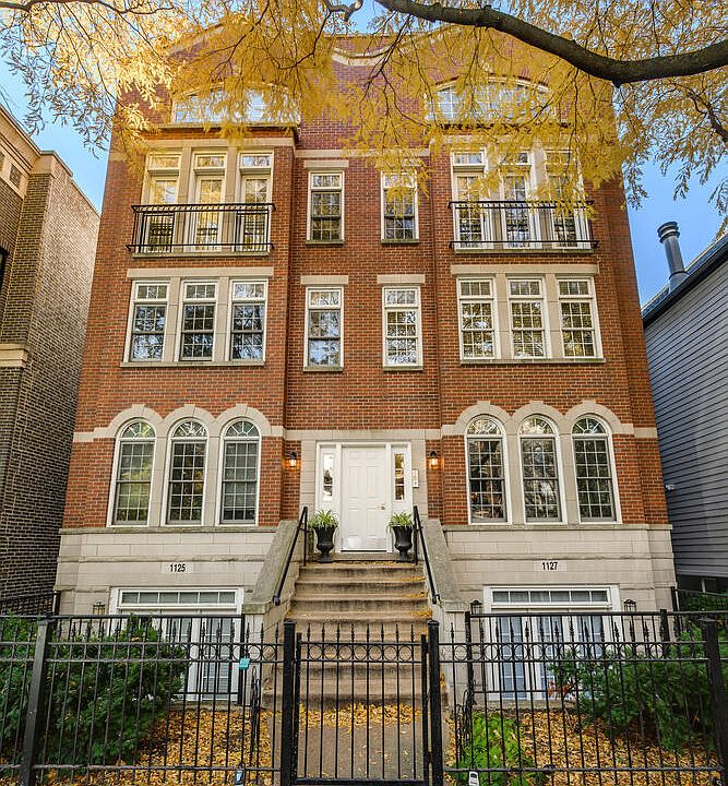 1st image of 1125 W Wrightwood Ave #3E