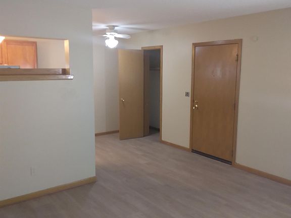 5th image of 5332 Hanson Ct N #3