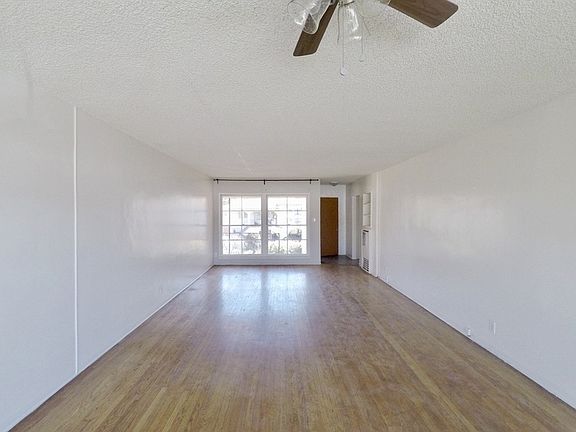 4th image of 7941 1/2 Blackburn Ave