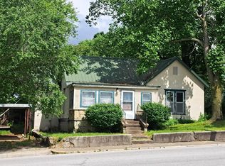 115 S Main St, Granby, MO 64844