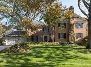 8209 River Falls Dr, Potomac, MD 20854