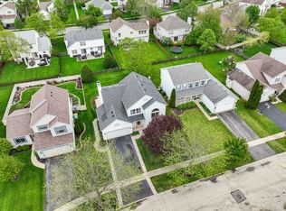 1910 Spring Ridge Dr, Plainfield, IL 60586