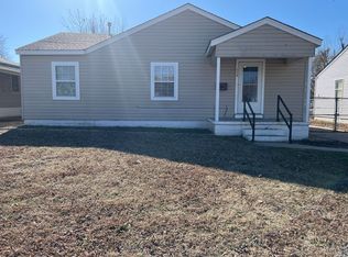 314 E Grumman Dr, Midwest City, OK 73110