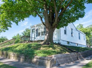 453 Freeman St, Kendallville, IN