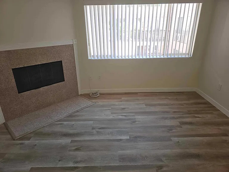 Fruitland Dr — Photo 31
